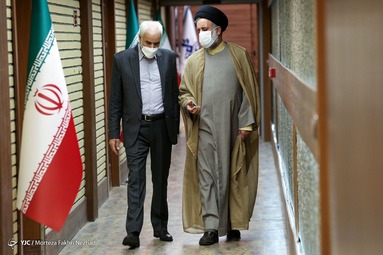 ورود داوطلبین به محل سومین مناظره انتخاباتی ریاست جمهوری