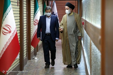 ورود داوطلبین به محل سومین مناظره انتخاباتی ریاست جمهوری