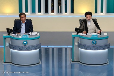 سومین مناظره انتخاباتی ریاست جمهوری، با حضور، سیدابراهیم رئیسی، محسن رضایی، سعید جلیلی، محسن مهرعلیزاده، عبدالناصر همتی، علیرضا زاکانی، امیرحسین قاضی زاده برگزار شد.