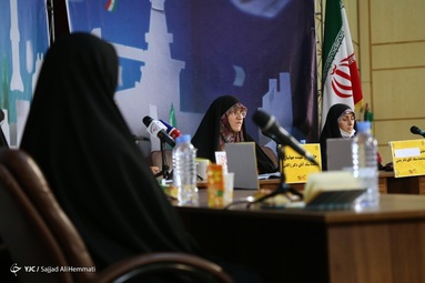 میزگرد بررسی برنامه داوطلبین ریاست جمهوری در حوزه زنان و خانواده - دانشگاه تهران