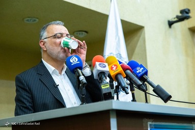 نشست علیرضا زاکانی داوطلب انتخابات ریاست جمهوری با اساتید ودانشجویان دانشگاه امیرکبیر