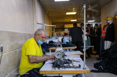 بازدید سعید جلیلی از کارگاه تولیدی معلولان