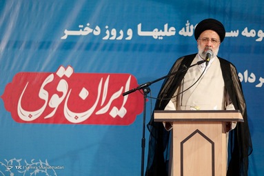 دیدار سید ابراهیم رئیسی با فعالین بانوان و دختران