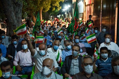 تماشای دیدار تیم ملی فوتبال ایران برابر تیم ملی عراق در ستادهای تبلیغات کاندیدا‌های انتخابات ۱۴۰۰ - بوشهر