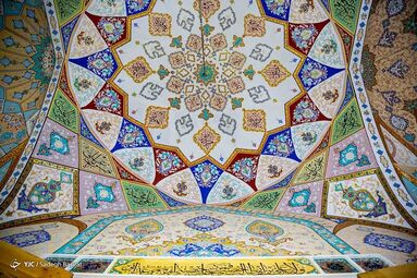 بنای امامزاده جعفر بن موسی کاظم (شاهرضا) مربوط به دوره صفوی است و در کنار کوهی به نام کوه سفیدی واقع شده است - شهرضا اصفهان