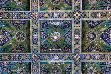بنای امامزاده جعفر بن موسی کاظم (شاهرضا) مربوط به دوره صفوی است و در کنار کوهی به نام کوه سفیدی واقع شده است - شهرضا اصفهان