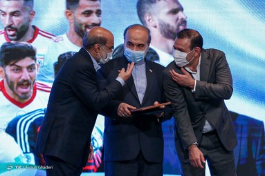 مراسم تقدیر از ملی‌پوشان تیم ملی فوتبال ایران در رسانه ملی