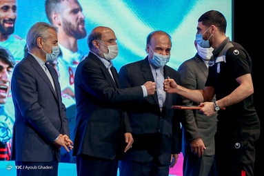 مراسم تقدیر از ملی‌پوشان تیم ملی فوتبال ایران در رسانه ملی