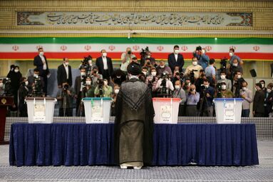 حضور مقام معظم رهبری در انتخابات ۱۴۰۰