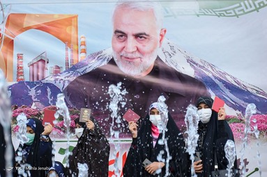 حضور مردم در پای صندوق های اخذ رای - کرمان