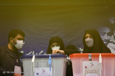 حضور فریده مصطفوی در  رای گیری انتخابات - جماران