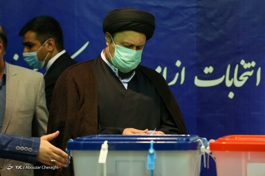 حضور سید حسن خمینی در رای گیری انتخابات - جماران