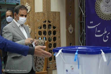 حضور اسحق جهانگیری در ستاد انتخابات کشور