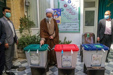 حضور مراجع تقلید در انتخابات ۱۴۰۰