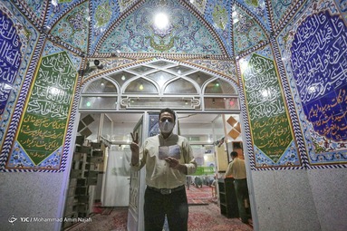 حضور مردم در پای صندوق‌های اخذ رای انتخابات ۱۴۰۰ - همدان