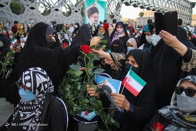 جشن پیروزی حامیان آیت‌الله رئیسی - میدان امام حسین (ع)