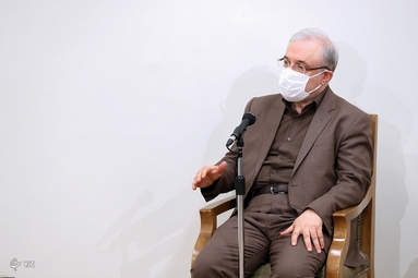 دریافت دُز اول واکسن ایرانی کرونا توسط رهبر انقلاب