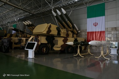 منطقه ۲۱ در غرب شهر تهران قرار دارد. از مکان‌های دیدنی این منطقه موزه هوا فضا، بازار گل و گیاه و پروژه فتح می‌توان نام برد.