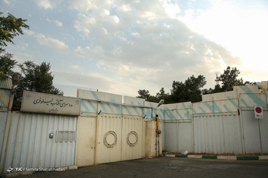 به مناسبت هفته مبارزه با مواد مخدر برای مددجویان گرمخانه آفتاب نیلوفری مخصوص بانوان فیلم‌های سینمایی و آثار مستند پخش شد