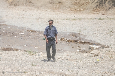 بازگشایی سد نکو آباد مبارکه، باعث جاری شدن آب در زاینده رود شد - پل خواجو