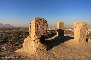 «آتشگاه» اصفهان یا کوه «آتشگاه» از بنا‌های تاریخی شهر اصفهان و سِدِه و از یادگار‌های ایران باستان است
