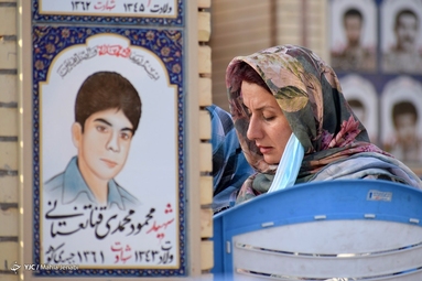 قرائت دعای پر فیض عرفه - گلزار شهدا کرمان
