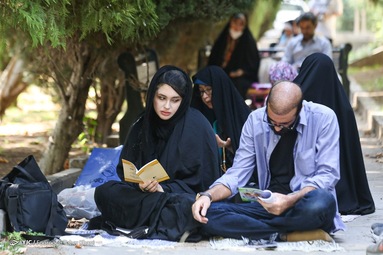 قرائت دعای پر فیض عرفه - مسجد دانشگاه تهران