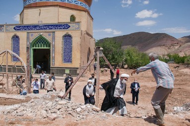 خسارت سیل به امامزاده سید ابراهیم روستای داهوئیه زرند - کرمان