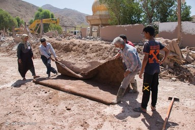 خسارت سیل به امامزاده سید ابراهیم روستای داهوئیه زرند - کرمان