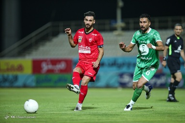 در چارچوب هفته بیست و هفتم مسابقات لیگ برتر، تیم‌های فوتبال پرسپولیس تهران و ماشین سازی تبریز مقابل یکدیگر قرار گرفتند