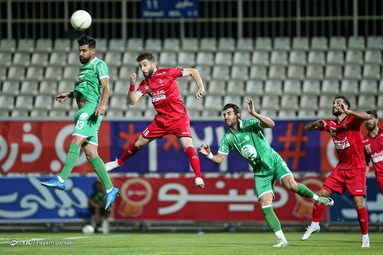 در چارچوب هفته بیست و هفتم مسابقات لیگ برتر، تیم‌های فوتبال پرسپولیس تهران و ماشین سازی تبریز مقابل یکدیگر قرار گرفتند