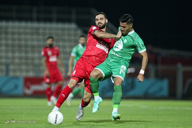 در چارچوب هفته بیست و هفتم مسابقات لیگ برتر، تیم‌های فوتبال پرسپولیس تهران و ماشین سازی تبریز مقابل یکدیگر قرار گرفتند