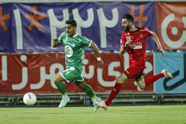 در چارچوب هفته بیست و هفتم مسابقات لیگ برتر، تیم‌های فوتبال پرسپولیس تهران و ماشین سازی تبریز مقابل یکدیگر قرار گرفتند