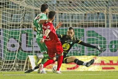 در چارچوب هفته بیست و هفتم مسابقات لیگ برتر، تیم‌های فوتبال پرسپولیس تهران و ماشین سازی تبریز مقابل یکدیگر قرار گرفتند