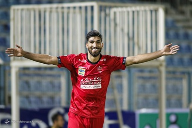 در چارچوب هفته بیست و هفتم مسابقات لیگ برتر، تیم‌های فوتبال پرسپولیس تهران و ماشین سازی تبریز مقابل یکدیگر قرار گرفتند