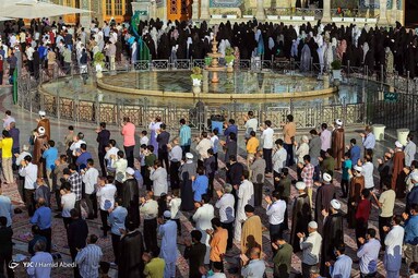 اقامه نماز عید قربان - حرم مطهر حضرت فاطمه معصومه (س)