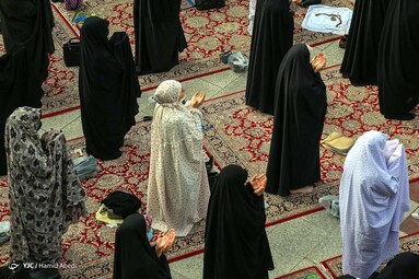 اقامه نماز عید قربان - حرم مطهر حضرت فاطمه معصومه (س)