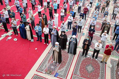 اقامه نماز عید قربان - حرم مطهر حضرت شاهچراغ (ع)