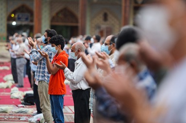 اقامه نماز عید قربان - حرم مطهر حضرت شاهچراغ (ع)