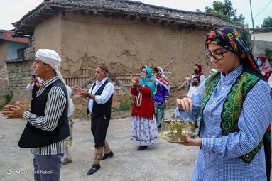 سومین رژه فرهنگی نوسال طبری در روستای بالاجاده شهرستان کردکوی - استان گلستان