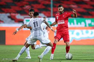 لیگ برتر فوتبال/ پرسپولیس ۳ - تراکتور ۱