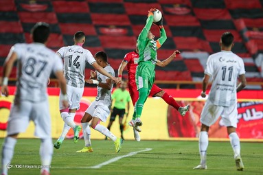 لیگ برتر فوتبال/ پرسپولیس ۳ - تراکتور ۱