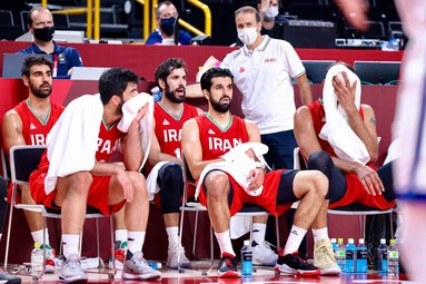 تیم ملی بسکتبال ایران ۶۶ - آمریکا ۱۲۰