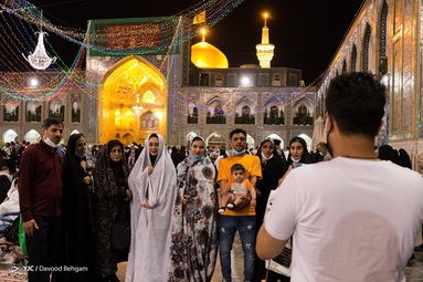 حال و هوای حرم امام رضا(ع) در شب عید غدیر