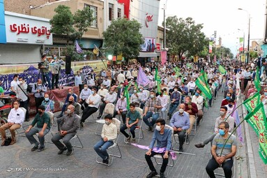 جشن رهروان غدیر  در پیاده راه سبزه میدان - زنجان