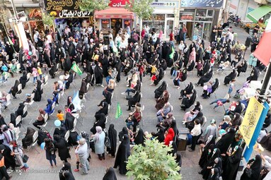 جشن رهروان غدیر  در پیاده راه سبزه میدان - زنجان