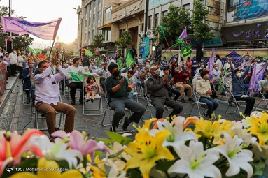 جشن رهروان غدیر  در پیاده راه سبزه میدان - زنجان