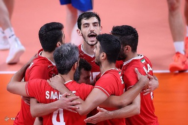 تیم ملی والیبال کشورمان در چهارمین دیدار خود در رقابت‌های المپیک ۲۰۲۰ توکیو به مصاف ایتالیا رفت.