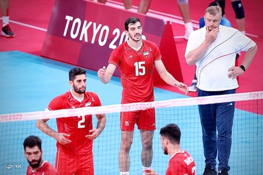 تیم ملی والیبال کشورمان در چهارمین دیدار خود در رقابت‌های المپیک ۲۰۲۰ توکیو به مصاف ایتالیا رفت.