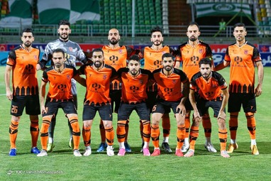 در هفته پایانی لیگ بیستم فوتبال کشور تیم‌های ذوب آهن اصفهان و مس رفسنجان، به مصاف هم رفتند.